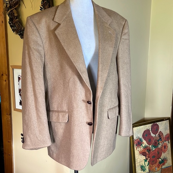 VINTAGE 60’s Genuine Camelhair 2-Button 42R Blazer Classic Tan Tufted Buttons - Picture 2 of 16